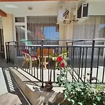 Διαμέρισμα сънсет бийч 3 *