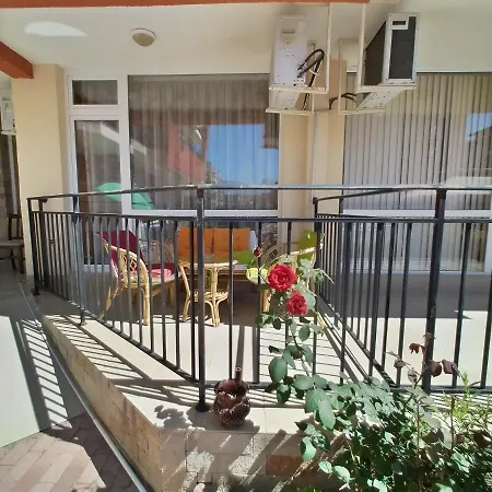 Apartment сънсет бийч 3 *