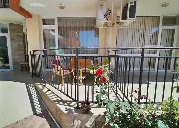 公寓 сънсет бийч 3 *